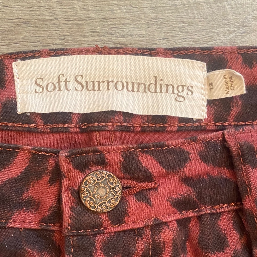 Soft Surroundings Rust and Black 5 Pocket Denim Patterned Trousers